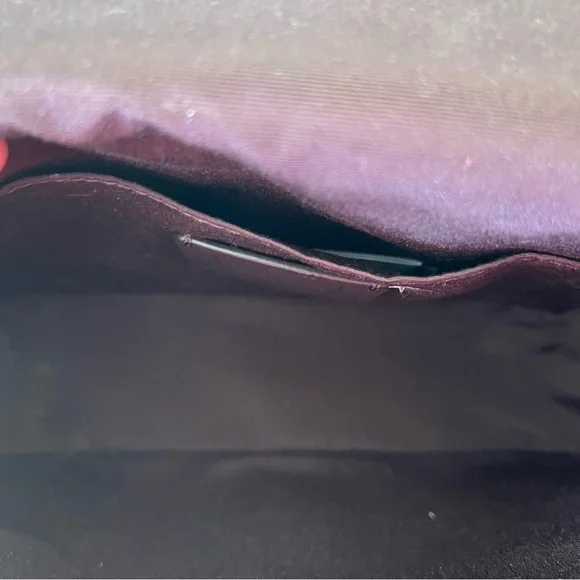 Coach Heritage Messenger Leather Crossbody Bag in Wine - Picture 9 of 12